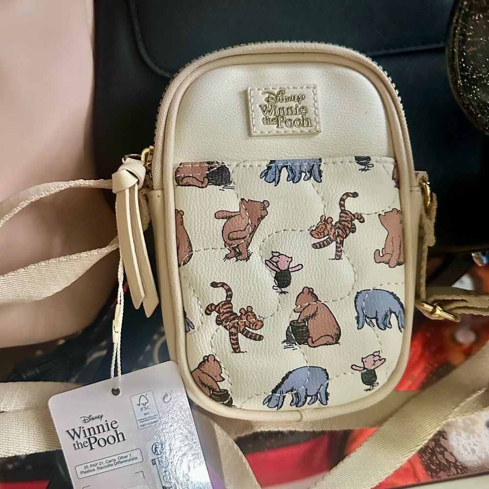 Disney Winnie the Pooh Cream Crossbody Bag